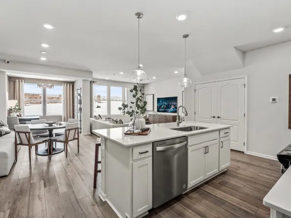 32736 Sandridge Run, Avon Lake, OH 44012