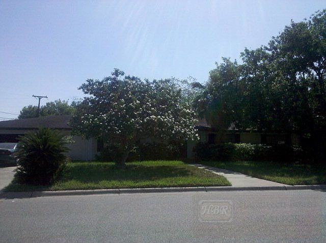 2nd image of 1226 Arcadia Dr