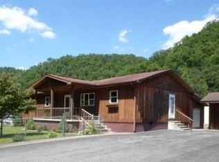 160 Gregory St, Phelps, KY 41553