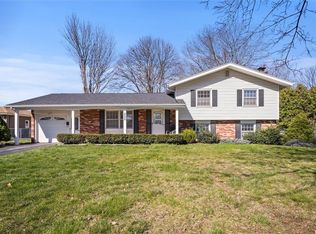 225 Jamestown Ter, Rochester, NY 14615