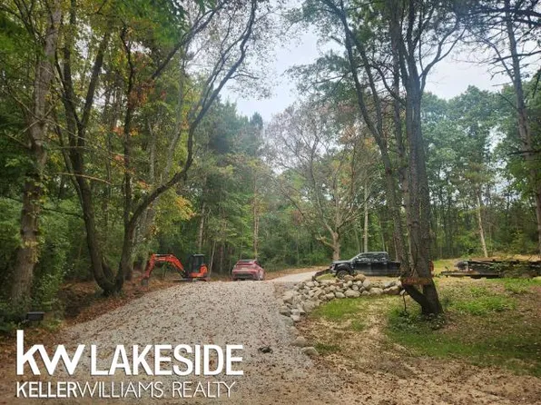 13493 Riker Rd, Chelsea, MI 48118
