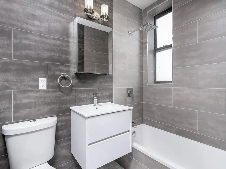 921 Washington Ave #345 — Photo 7
