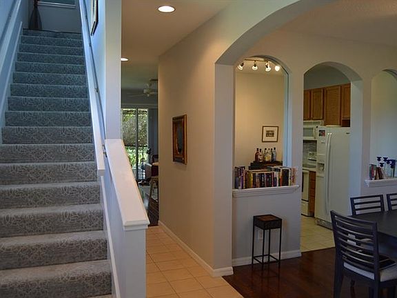 5th image of 2342 Rosewood Ln