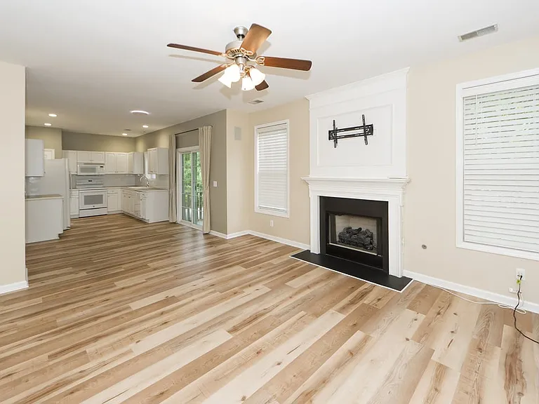112 Tanglewood Cir — Photo 13