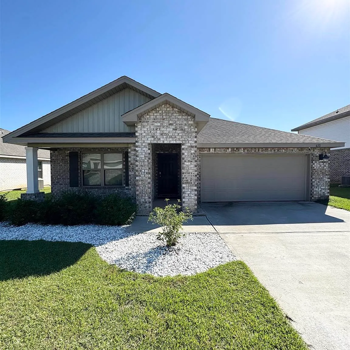 4 bed, 1812 sqft, $2,200 — Photo 1