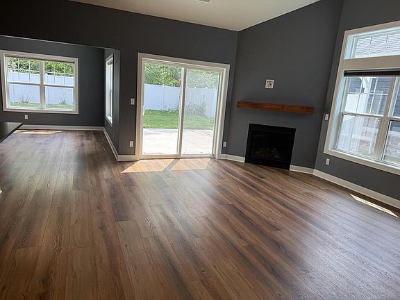 4th image of 327 Lynx LANE