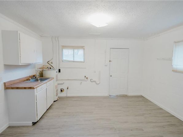 221 Lexington Ave, Griffin, GA 30223