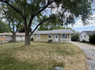 6901 Middle Rd, Racine, WI 53402
