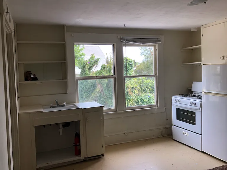 1604 Morro St #6 — Photo 2