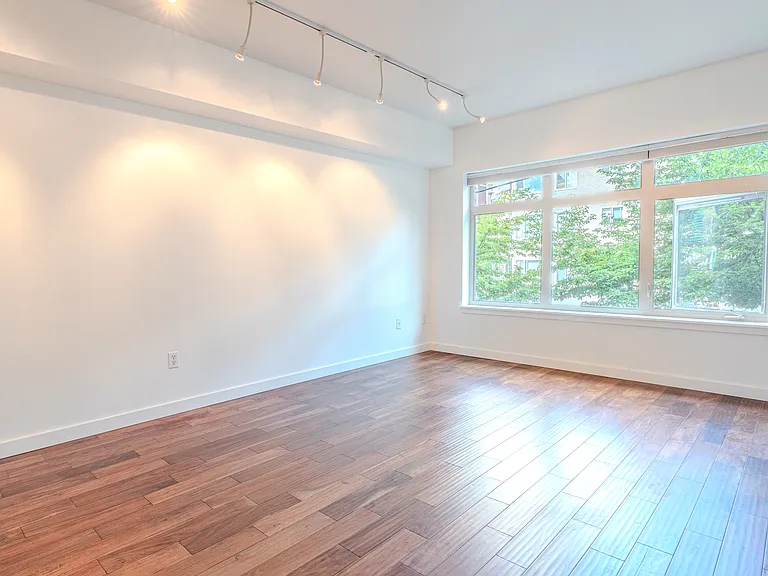 1620 Belmont Ave #226 — Photo 4