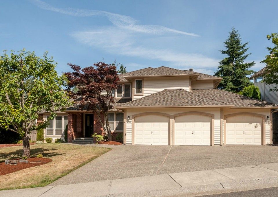 1st image of 4718 191st Pl NE