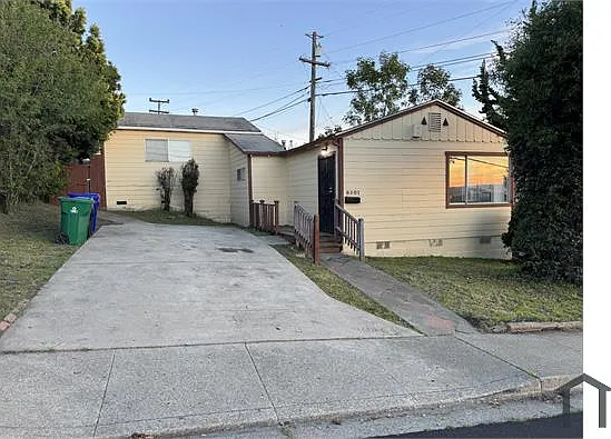 6501 Claremont Ave — Photo 16