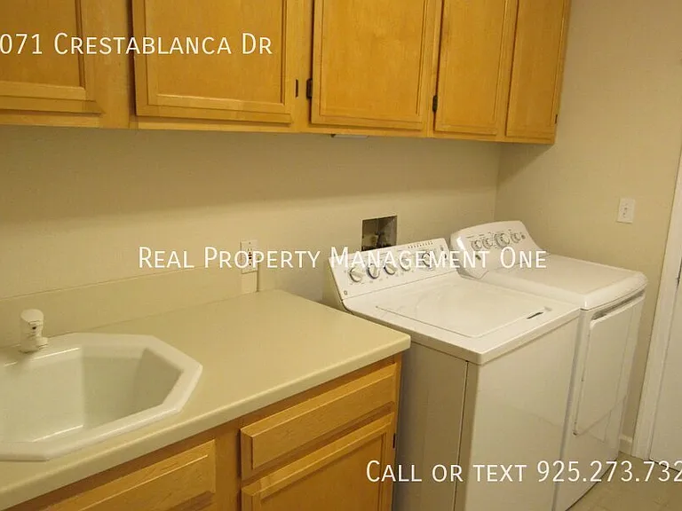 3071 Crestablanca Dr — Photo 43