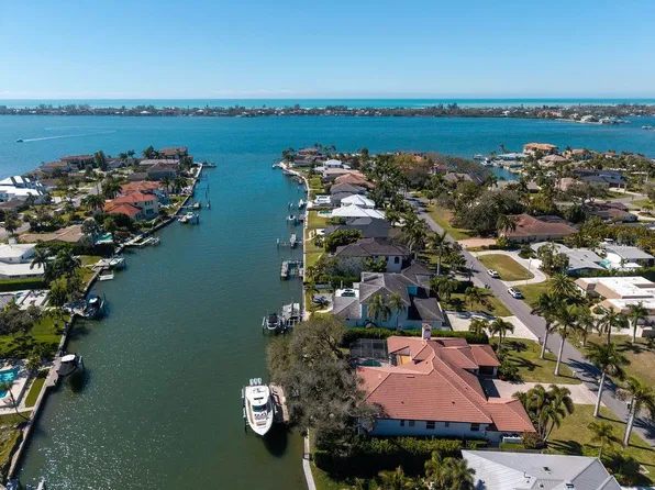 7637 Cove Ter, Sarasota, FL 34231