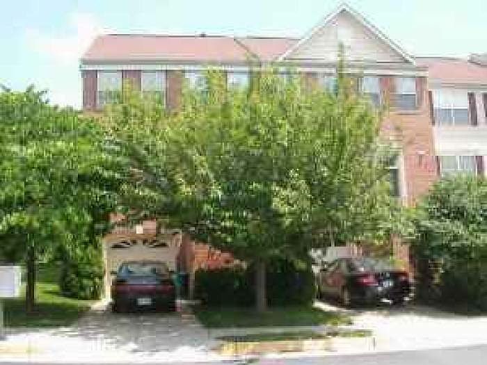 Exterior of End Unit