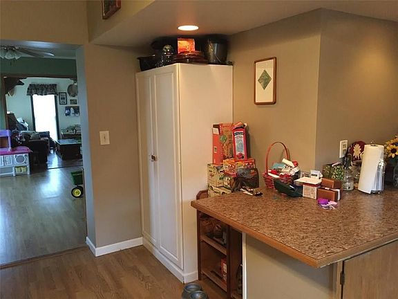 3rd image of 30 West Ave