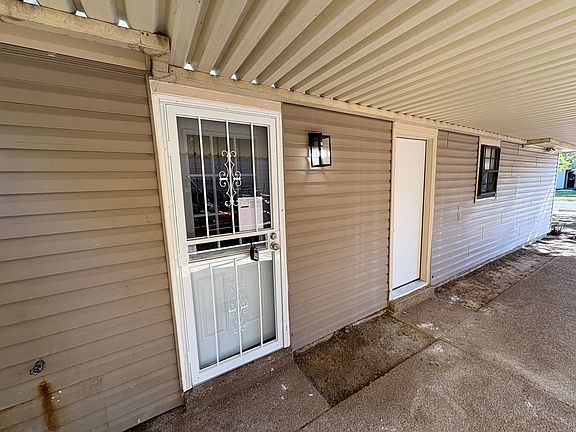 2nd image of 7184 Polder Dr