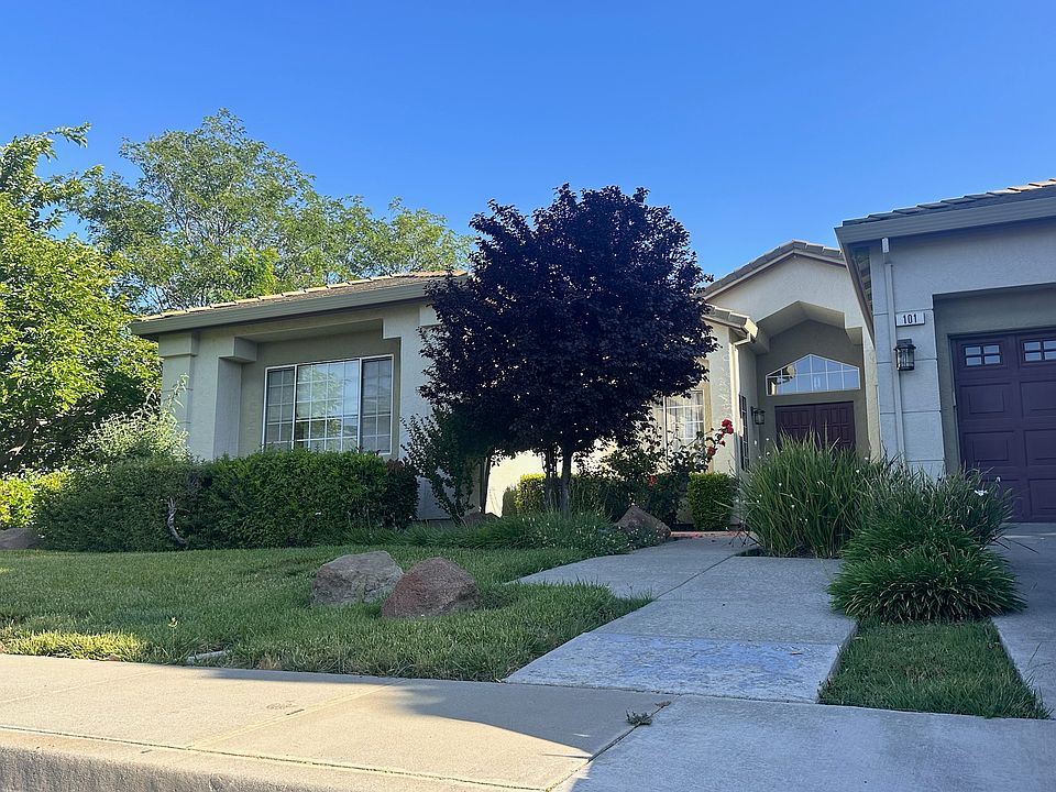 1st image of 101 Fox Hollow Cir