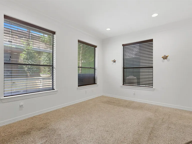 5330 Fayette St — Photo 7