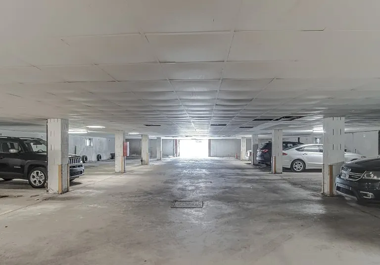 Riviera Apartments — Photo 1