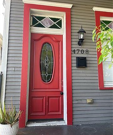 2nd image of 4708 Saint Peter St