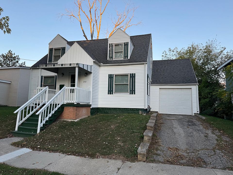 1st image of 212 S Pleasant St