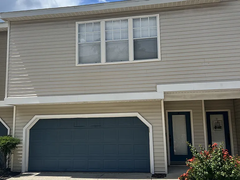 2900 W Azeele St #M — Photo 1