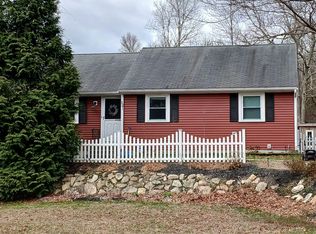 23 Doves Ln, Marstons Mills, MA 02648