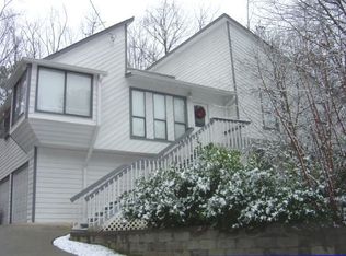 4194 Nowata Dr NE, Roswell, GA 30075