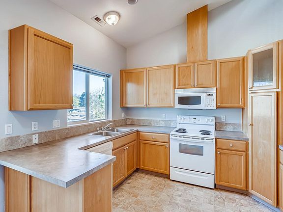 5th image of 5264 NE 121st Ave APT 68