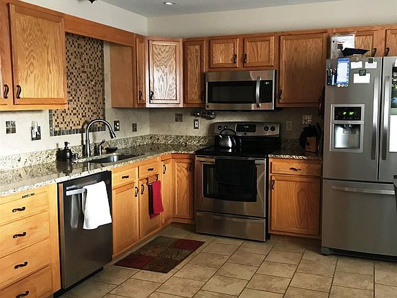 2nd image of 505 Kathryns Ct