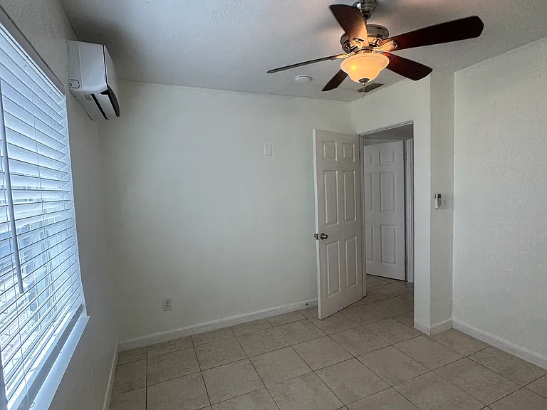 1609 Gattis Dr — Photo 8