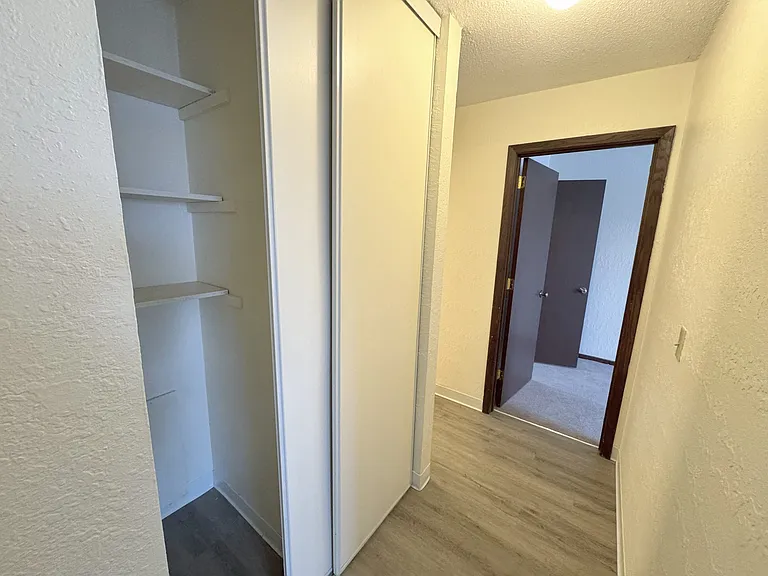 956 Place Apartments — Photo 49