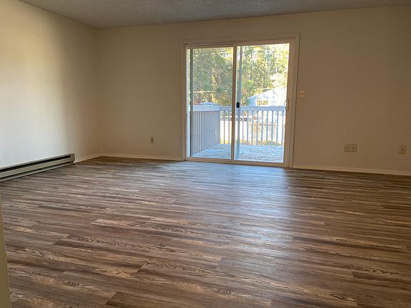 4th image of 10721 E 32nd Ave