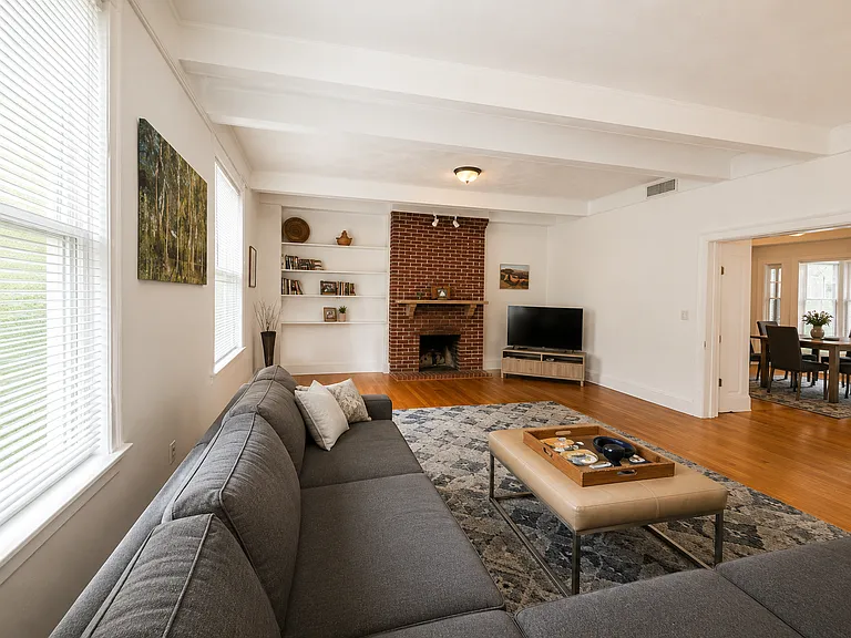1716 Beacon St #3 — Photo 2