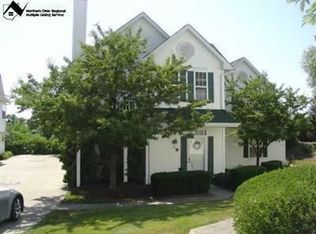 264 Vista Cir, North Olmsted, OH 44070