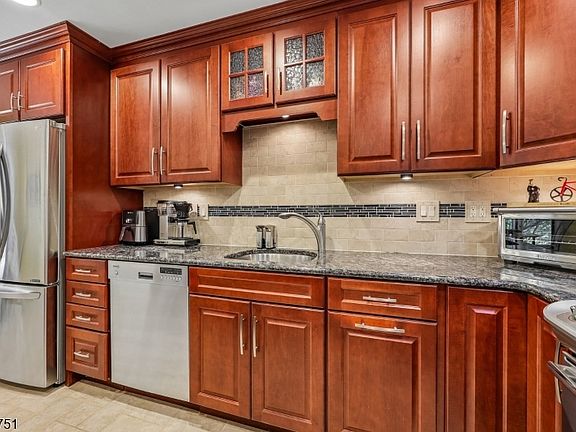 4th image of 58 Woodland Drive