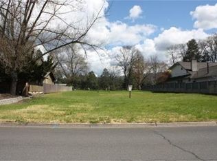 255 Black Oak Dr, Medford, OR