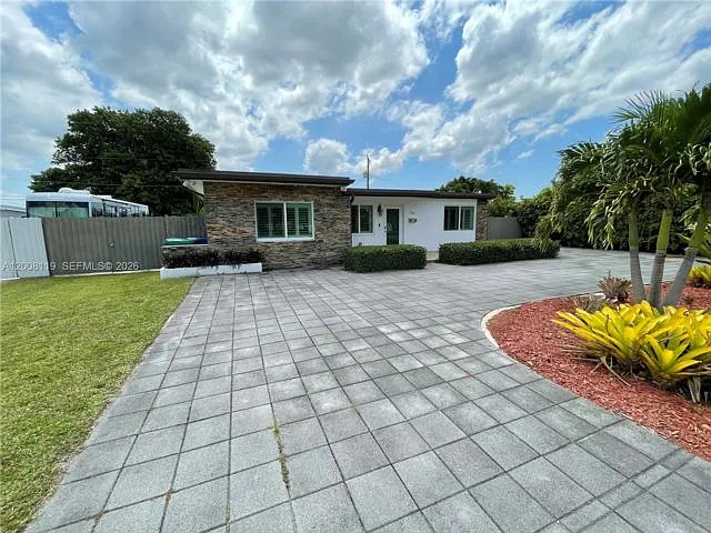 4161 SW 102nd Ave — Photo 13