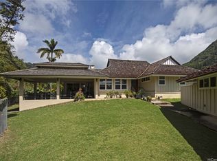 14 Hakumele Pl, Honolulu, HI 96817