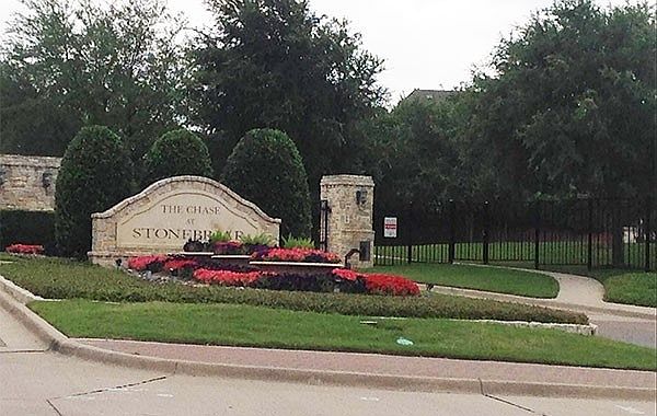 1st image of 2364 Greymoore Dr