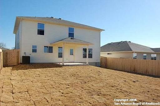 2nd image of 233 CLYDESDALE CIRCLE