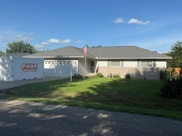 1214 N Country Ln, Peoria, IL 61604