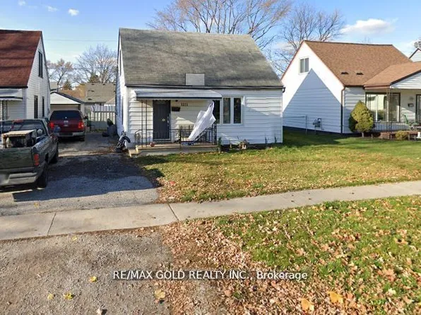 1315 Partington Ave, Windsor, ON N9B 2P5
