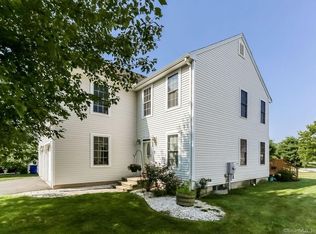 73 Schoolhouse Lndg UNIT 73, East Granby, CT 06026
