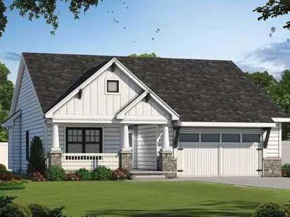 1304 NE White Oaks Ln, Oak Grove, MO 64075