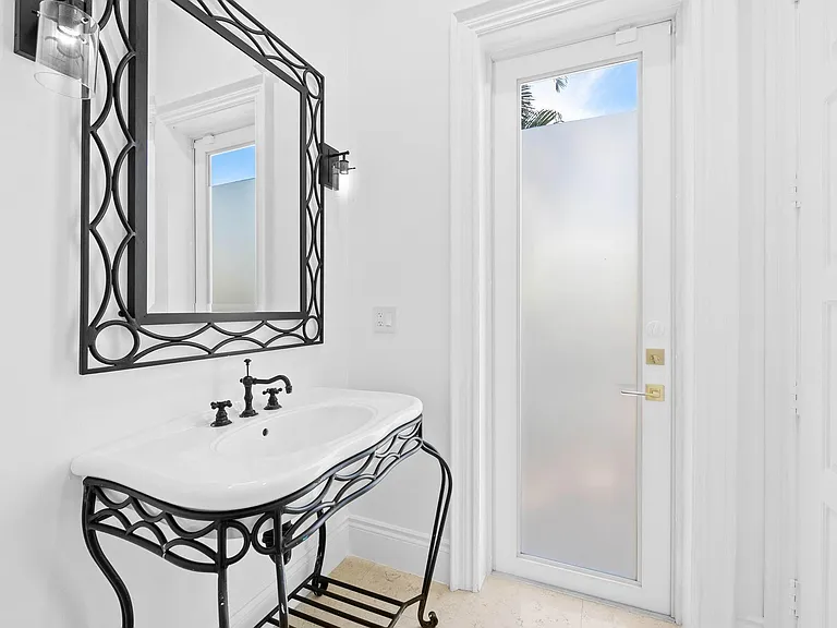 861 Nafa Dr — Photo 31