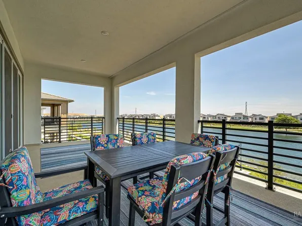 2422 Shore Vista, Fairfield, CA 94533