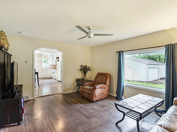 Photo Aug 21, 9 48 50 AM-1