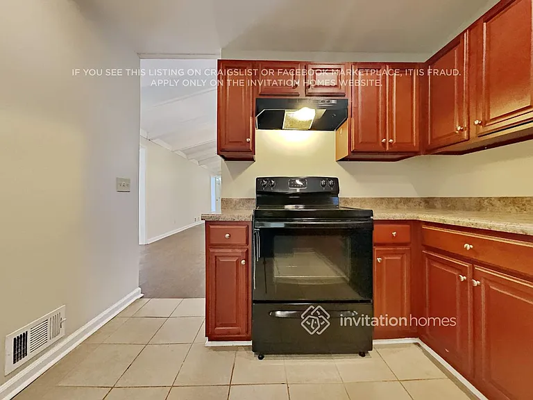 624 Princess Cir — Photo 9